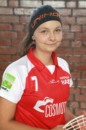 Pauline Wolf im Dress der SG Floorball Harz